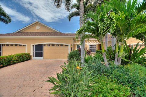 House in North Port, Florida 2 bedrooms, 105.54 sq.m. № 1876328 - photo 1