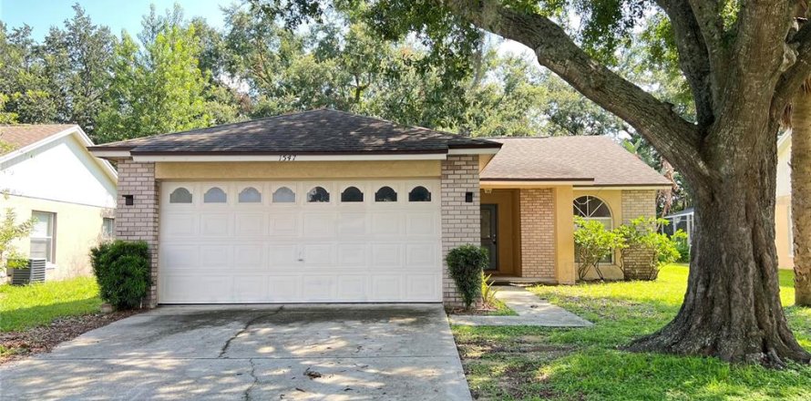 House in Kissimmee, Florida 3 bedrooms, 117.24 sq.m. № 2197212