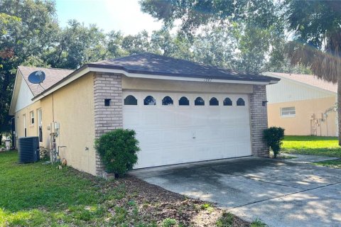 House in Kissimmee, Florida 3 bedrooms, 117.24 sq.m. № 2197212 - photo 2