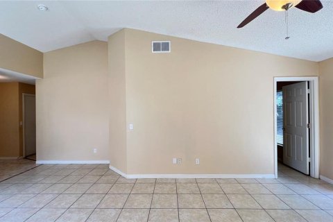 House in Kissimmee, Florida 3 bedrooms, 117.24 sq.m. № 2197212 - photo 20