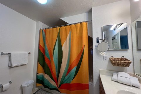 Townhouse in Kissimmee, Florida 3 bedrooms, 120.4 sq.m. № 2237789 - photo 10