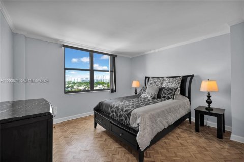 Condominio en alquiler en Hallandale Beach, Florida, 2 dormitorios, 144.28 m2 № 2067515 - foto 6