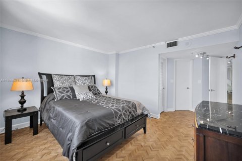 Condominio en alquiler en Hallandale Beach, Florida, 2 dormitorios, 144.28 m2 № 2067515 - foto 7