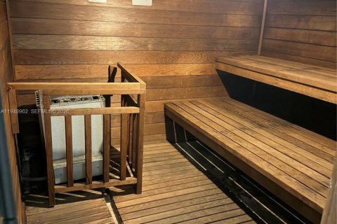 Condo in Dania Beach, Florida, 1 bedroom  № 2004825 - photo 30