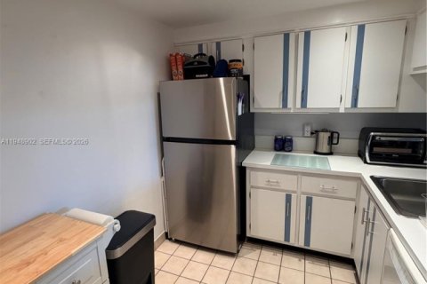 Снять в аренду кондоминиум в Дания-Бич, Флорида 1 спальня, 83.61м2, № 2004825 - фото 10