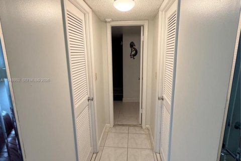 Снять в аренду кондоминиум в Дания-Бич, Флорида 1 спальня, 83.61м2, № 2004825 - фото 7