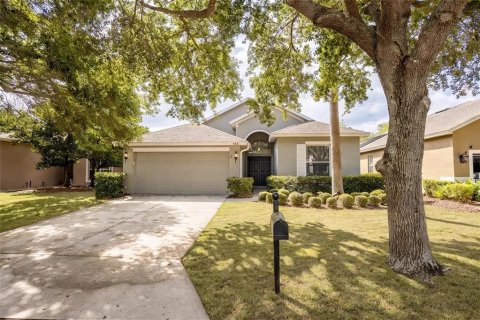 House in Lake Mary, Florida 3 bedrooms, 144.18 sq.m. № 2211505