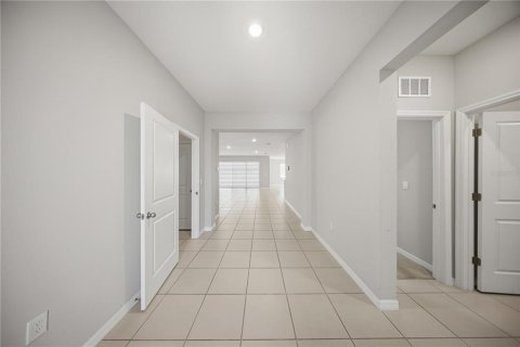 Villa ou maison à louer à Ocala, Floride: 4 chambres, 237.18 m2 № 2435088 - photo 4