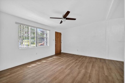 Villa ou maison à vendre à Safety Harbor, Floride: 2 chambres, 110.18 m2 № 1873805 - photo 5