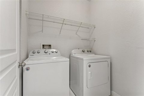 Condo in Tampa, Florida, 2 bedrooms  № 1840309 - photo 12