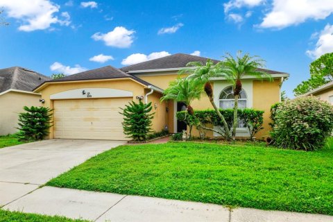 House in Orlando, Florida 3 bedrooms, 121.7 sq.m. № 1910036 - photo 1