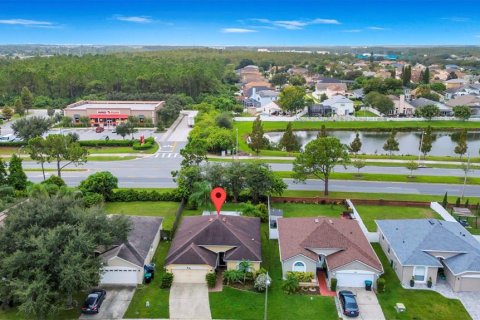 House in Orlando, Florida 3 bedrooms, 121.7 sq.m. № 1910036 - photo 15