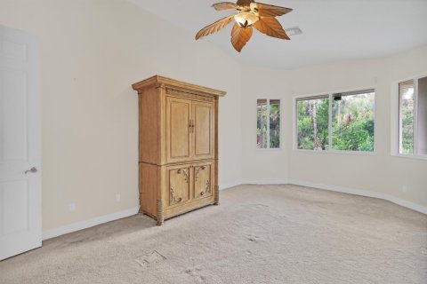 House in Vero Beach, Florida 3 bedrooms, 186.36 sq.m. № 2088138 - photo 12