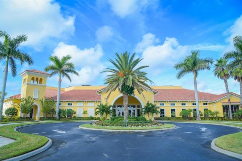 House in Vero Beach, Florida 3 bedrooms, 186.36 sq.m. № 2088138 - photo 20