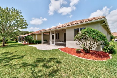 House in Vero Beach, Florida 3 bedrooms, 186.36 sq.m. № 2088138 - photo 5