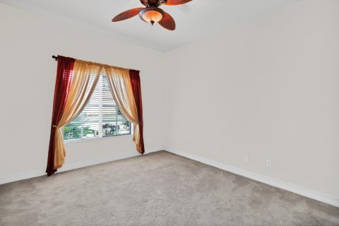 House in Vero Beach, Florida 3 bedrooms, 186.36 sq.m. № 2088138 - photo 16