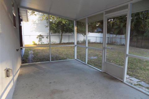 Casa en alquiler en Tampa, Florida, 3 dormitorios, 118.45 m2 № 1793337 - foto 25
