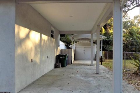 Casa en alquiler en Tampa, Florida, 3 dormitorios, 118.45 m2 № 1793337 - foto 3
