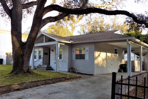 Casa en alquiler en Tampa, Florida, 3 dormitorios, 118.45 m2 № 1793337 - foto 2