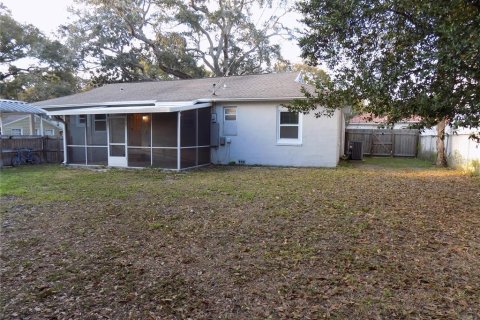 Casa en alquiler en Tampa, Florida, 3 dormitorios, 118.45 m2 № 1793337 - foto 30