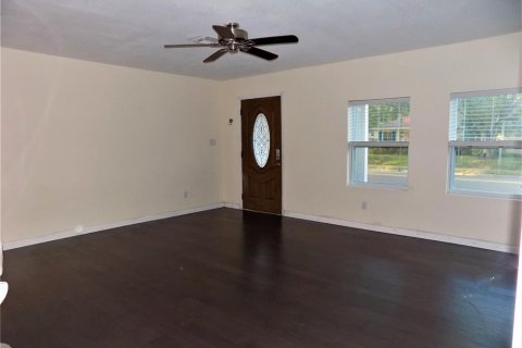 Casa en alquiler en Tampa, Florida, 3 dormitorios, 118.45 m2 № 1793337 - foto 4
