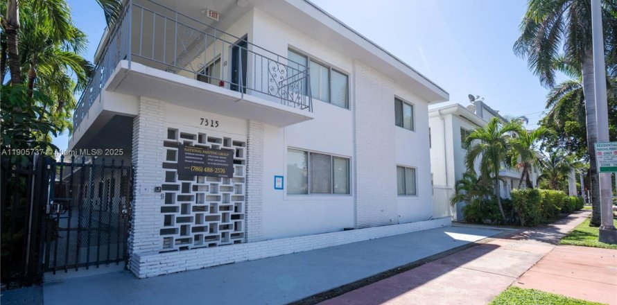 Estudio en Miami Beach, Florida № 1956286