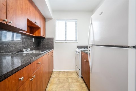 Apartamento en alquiler en Miami Beach, Florida, 48.77 m2 № 1956286 - foto 7