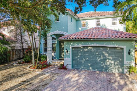 House in Miami, Florida 4 bedrooms, 230.49 sq.m. № 1797023 - photo 1