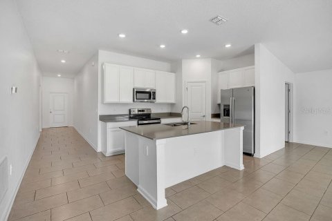 Villa ou maison à louer à Davenport, Floride: 3 chambres, 146.79 m2 № 2380889 - photo 6