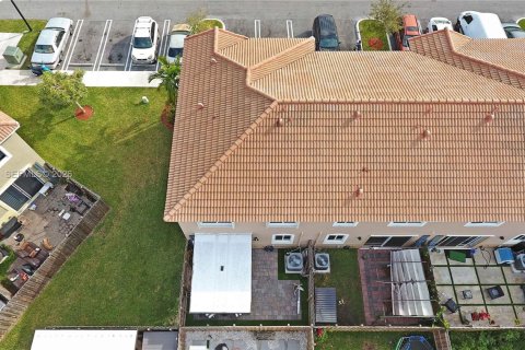 Купить таунхаус в Хомстед, Флорида 4 спальни, 127.65м2, № 1998709 - фото 3