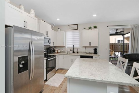 Купить таунхаус в Хомстед, Флорида 4 спальни, 127.65м2, № 1998709 - фото 10