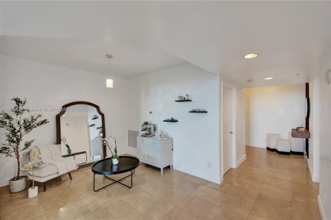 Copropriété à vendre à North Miami, Floride: 2 chambres, 161.93 m2 № 1938923 - photo 2