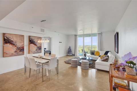 Copropriété à vendre à North Miami, Floride: 2 chambres, 161.93 m2 № 1938923 - photo 1