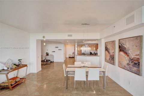 Copropriété à vendre à North Miami, Floride: 2 chambres, 161.93 m2 № 1938923 - photo 23
