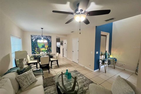 House in Kissimmee, Florida 5 bedrooms, 261.52 sq.m. № 1513792 - photo 15