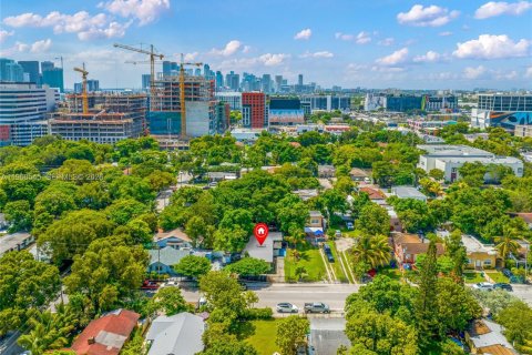 Propiedad comercial en venta en Miami, Florida, 153.66 m2 № 2026702 - foto 12