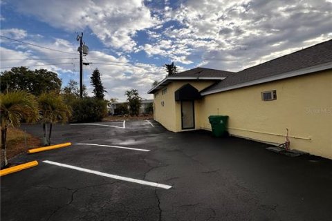Immobilier commercial à Englewood, Floride 83.61 m2 № 2127311
