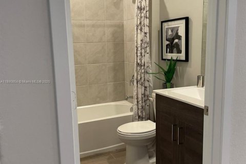 Townhouse in Homestead, Florida 4 bedrooms, 127.65 sq.m. № 1944350 - photo 8