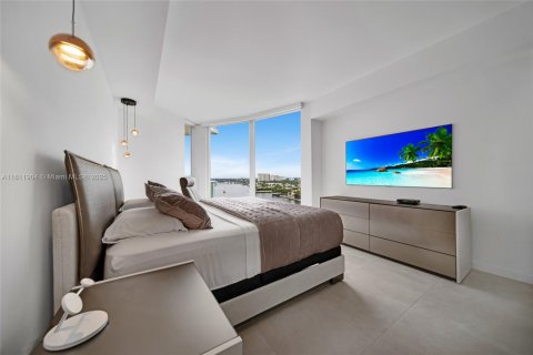 Condominio en venta en Fort Lauderdale, Florida, 3 dormitorios, 186.08 m2 № 1794568 - foto 26