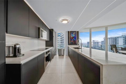 Condominio en venta en Fort Lauderdale, Florida, 3 dormitorios, 186.08 m2 № 1794568 - foto 19