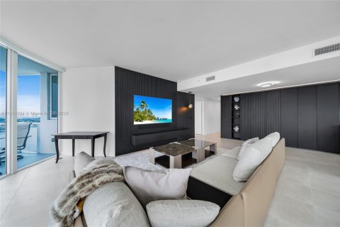 Condominio en venta en Fort Lauderdale, Florida, 3 dormitorios, 186.08 m2 № 1794568 - foto 11