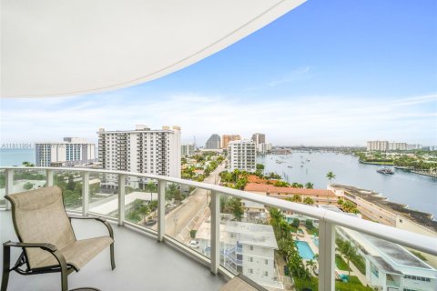 Condominio en venta en Fort Lauderdale, Florida, 3 dormitorios, 186.08 m2 № 1794568 - foto 6