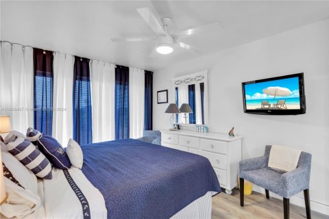 Condo in Marathon, Florida, 2 bedrooms  № 1367254 - photo 22