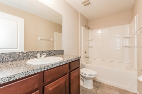 Casa en alquiler en Zephyrhills, Florida, 4 dormitorios, 178.56 m2 № 1905951 - foto 13