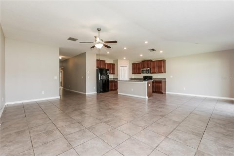 Casa en alquiler en Zephyrhills, Florida, 4 dormitorios, 178.56 m2 № 1905951 - foto 4