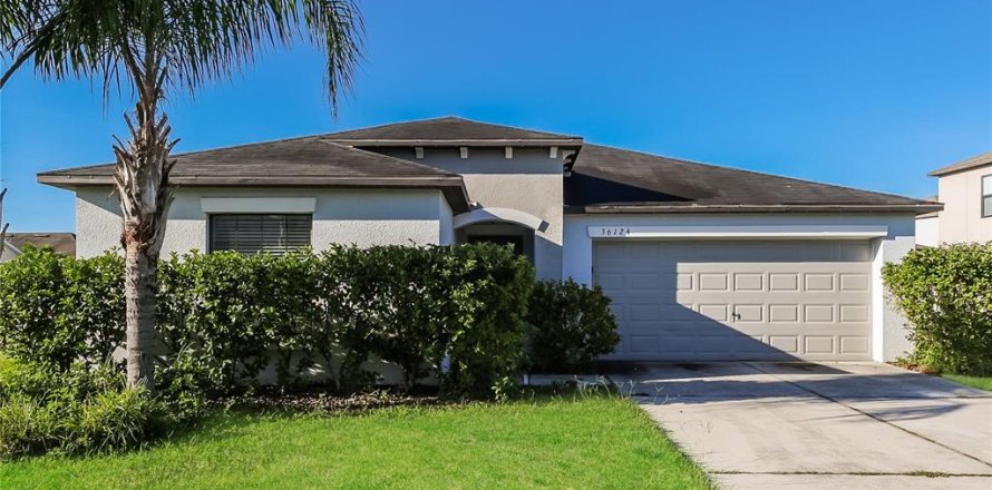Casa en Zephyrhills, Florida 4 dormitorios, 178.56 m2 № 1905951