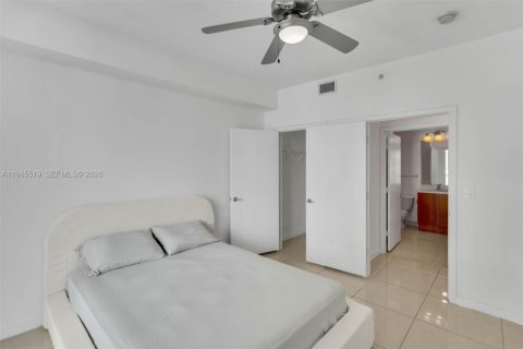 Купить кондоминиум в Майами, Флорида 2 спальни, 102.19м2, № 2255034 - фото 17