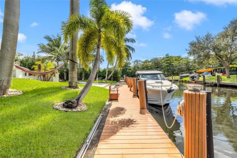 Villa ou maison à louer à Fort Lauderdale, Floride: 3 chambres, 175.77 m2 № 1947064 - photo 3