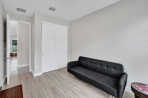 Купить виллу или дом в Холливуд, Флорида 5 спален, 232.35м2, № 1985622 - фото 5