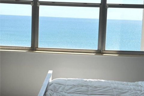 Copropriété à vendre à Hollywood, Floride: 1 chambre, 91.04 m2 № 1701141 - photo 14